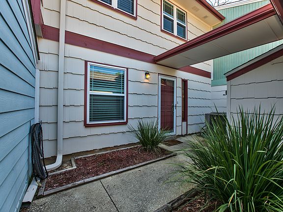 2nd image of 2827 Blair Stone Ct