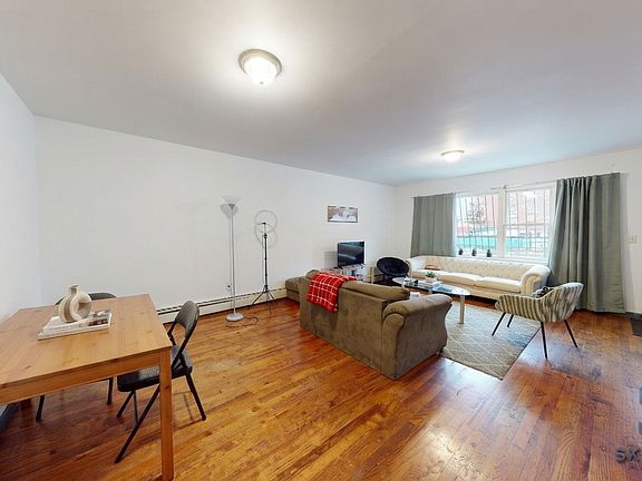 3rd image of 365 Kosciuszko St Floor 2