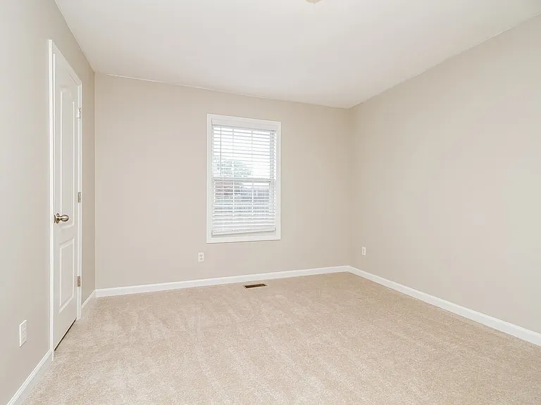 2900 Hearthside Dr — Photo 14