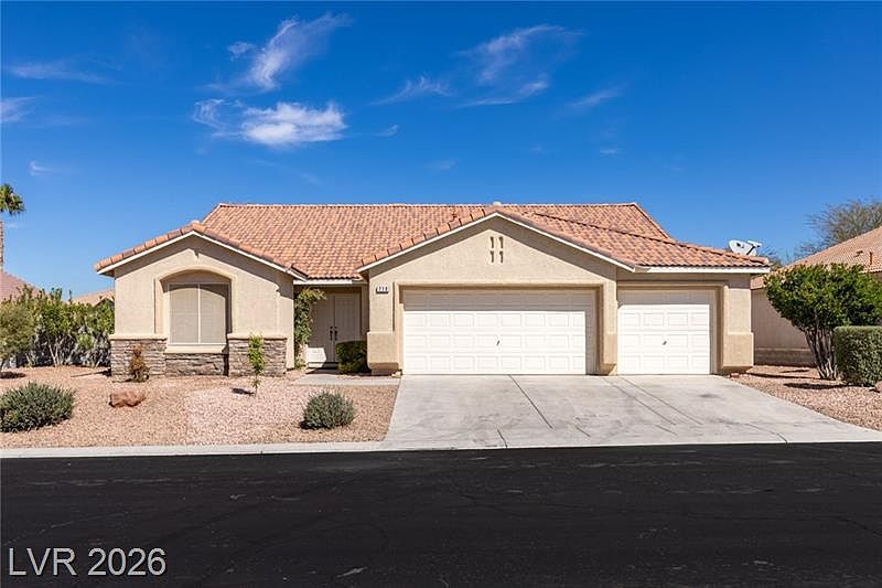 1st image of 718 Tiffany Bend Ct