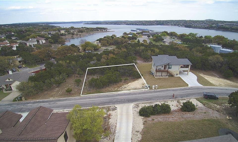 1st image of 18405 Lakeland Dr