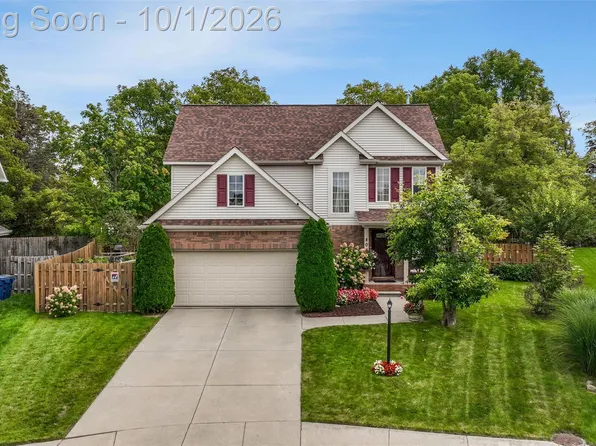 804 Star Dr, Davison, MI 48423