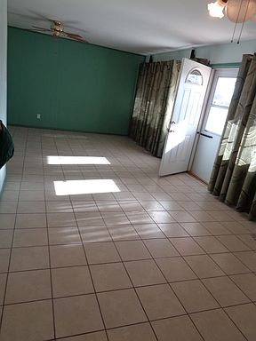 4th image of 709 N Plains Park Dr