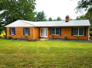 7 Skyline Ln, Washington, VA 22747