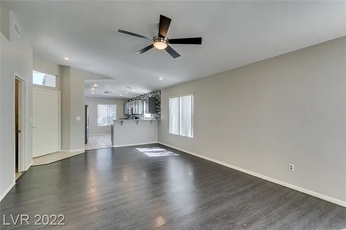 279 Deerleap Cir — Photo 8