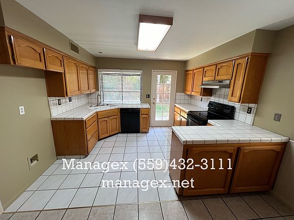 5th image of 509 E Alluvial Ave Unit 105