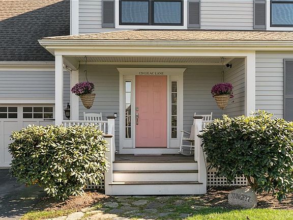 2nd image of 120 Lilac Ln
