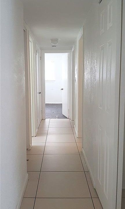 1st image of 28 Feldor Dr