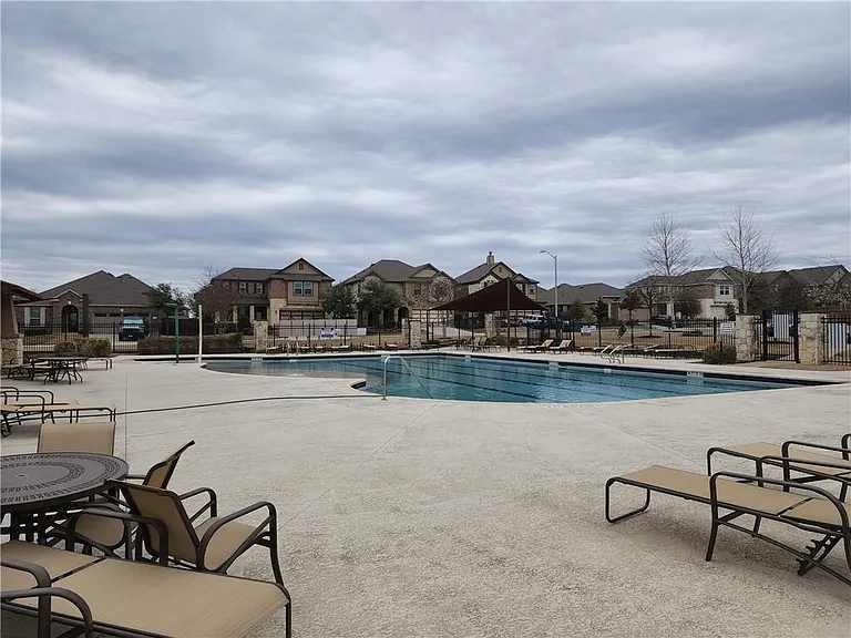 222 Telluride Dr — Photo 35