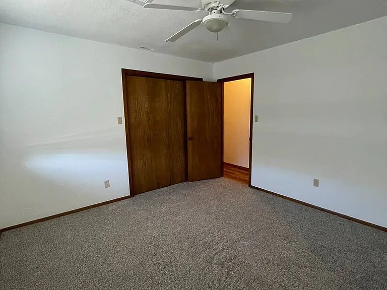 54 Sharon Rd — Photo 21