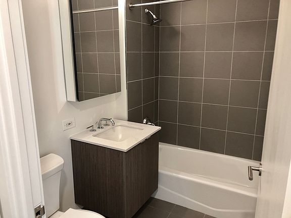 5th image of 520 W 43rd St APT 26H
