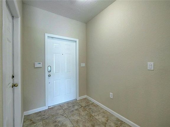 4th image of 5171 SE Mariner Garden Cir
