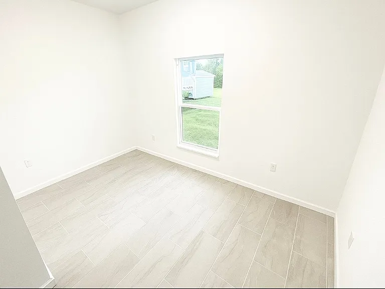 3603 NE 19th Ave — Photo 15