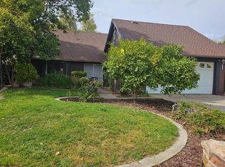 8210 Gandy Dancer Way, Sacramento, CA 95823