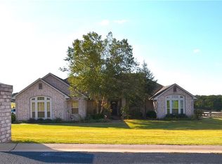 1735 Twin Spires Trl, Guthrie, OK 73044