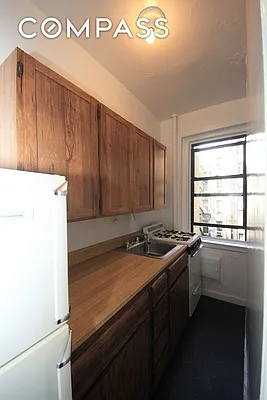 Rented by Compass | media 7