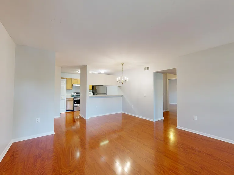 2771 S Knightsbridge Cir — Photo 6