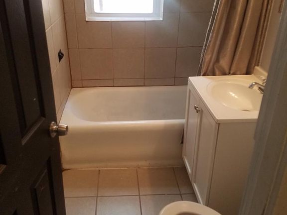 4th image of 4539 Flad Ave Fl 1ST