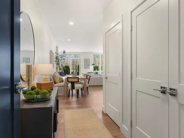 267 US Route 1 #201, Falmouth, ME 04105