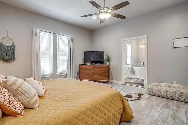 2905 S Jennings Ave — Photo 24