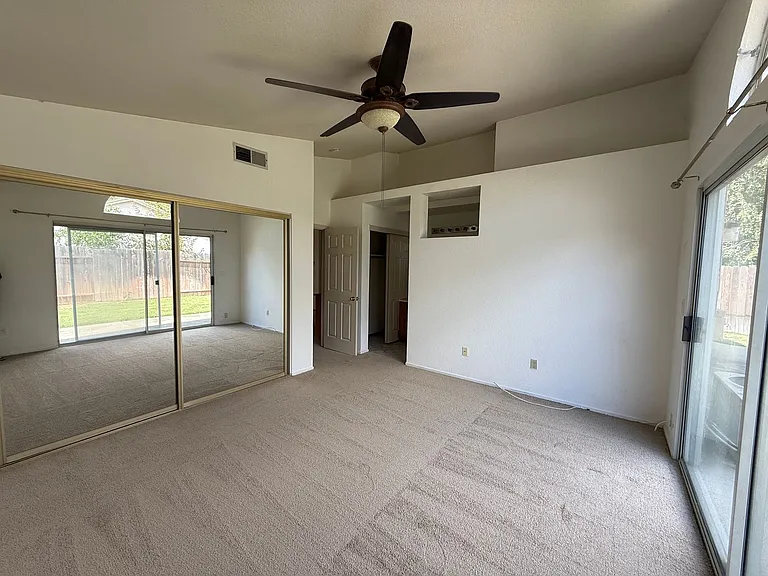 6415 Shasta Creek Way — Photo 12