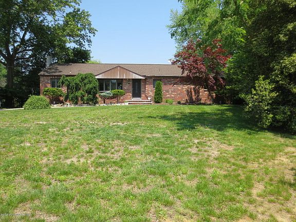 2nd image of 40 Church Ln
