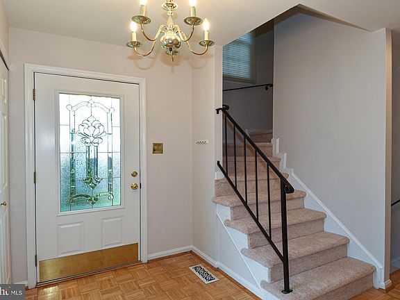 2nd image of 9910 Longford Ct