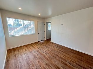 678 37th St #4, Oakland, CA 94609