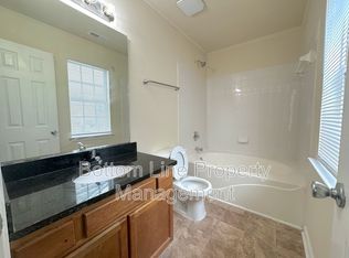 5734 Hewitt Dr, Charlotte, NC 28269