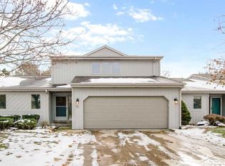 21 Pine Grove Dr, Frankenmuth, MI