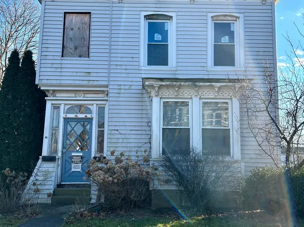 64 Main St, Ravena, NY 12143