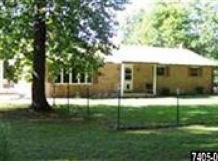 105 Ruffian Ln, Windsor, PA 17366