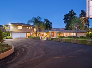 1510 Cloverdale Rd, Escondido, CA 92027