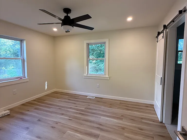 2360 Parkway Dr SE — Photo 19