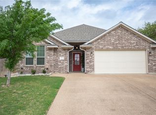 921 Emerald Dove Ave, College Station, TX 77845