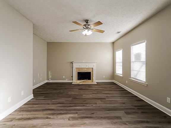 5th image of 210 Prescott Ct