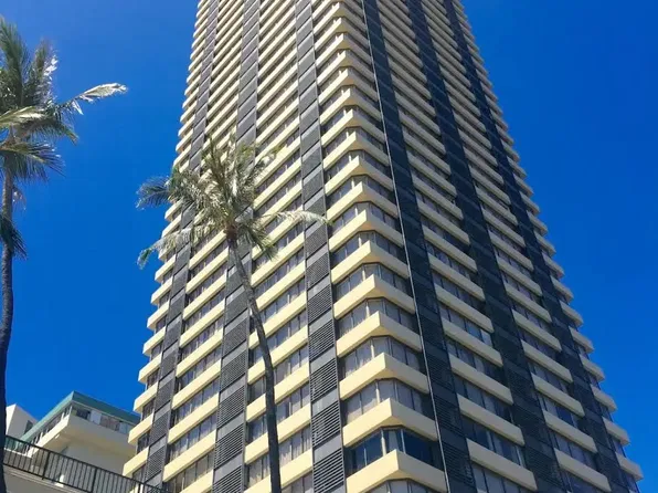 444 Niu St APT 3704, Honolulu, HI 96815