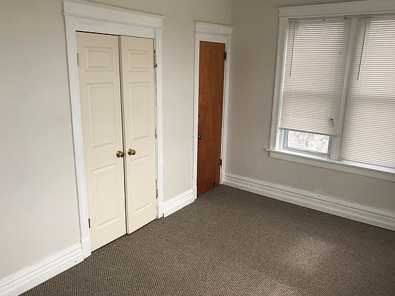 4th image of 5804 Cates Ave APT 3E