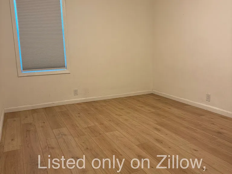5536 Fruitridge Rd — Photo 6