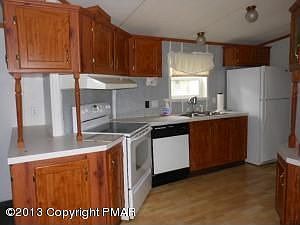 4th image of 526 Creek Ct