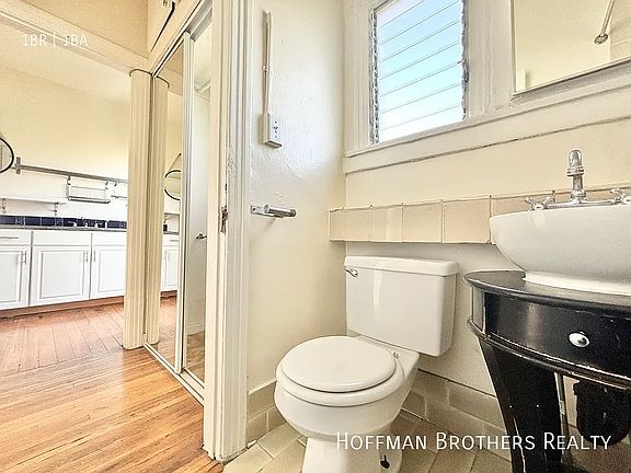 5th image of 808 Lucile Ave Unit 1/4