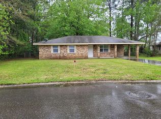 2811 Hickman Ave, Picayune, MS 39466