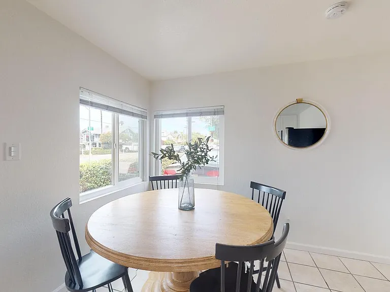 1605 Diamond St — Photo 13