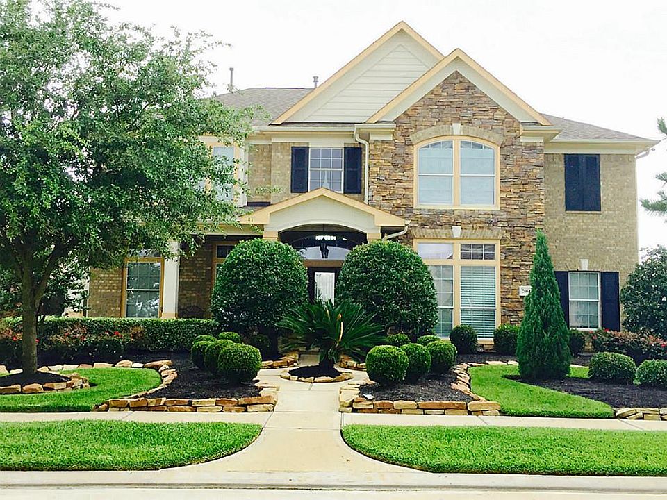1st image of 20610 Great Pines Dr
