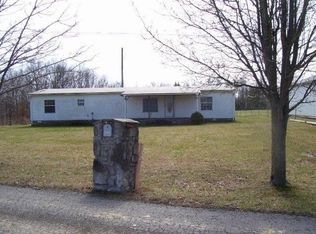 172 Bobby Tucker Rd, Westmoreland, TN 37186