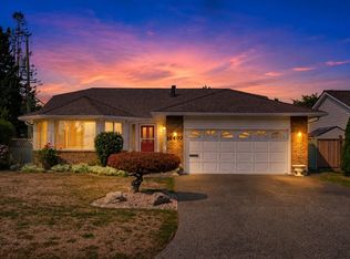 16407 11a Ave, Surrey, BC V4A9G9