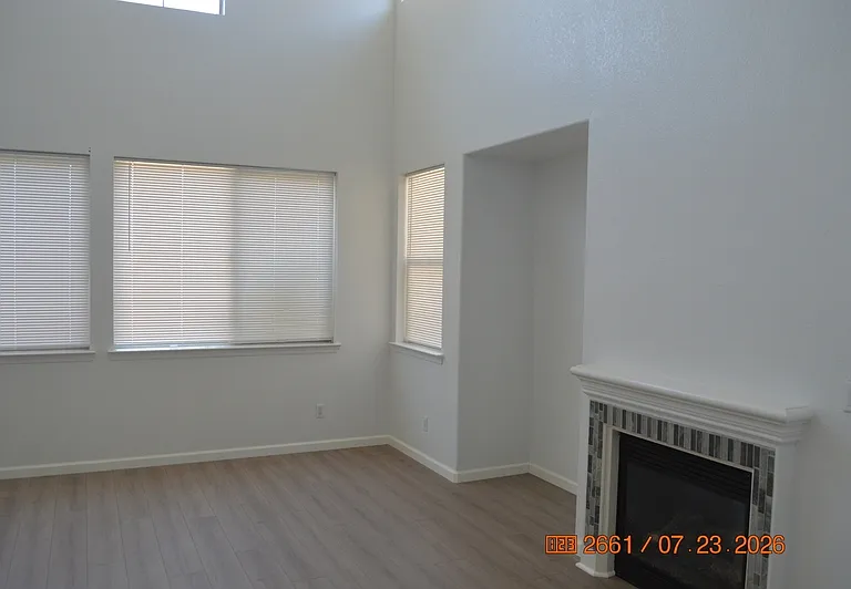 16777 English Country Trl — Photo 3