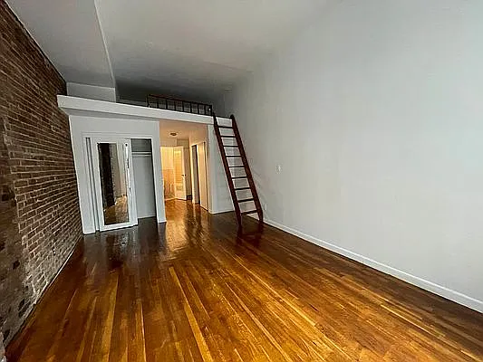 Rented by J PRESTON AND ASSOCIATES INC | media 2