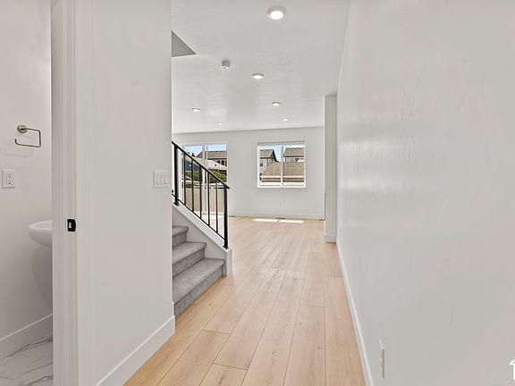 3rd image of 286 E Legacy Trail Ln S #3