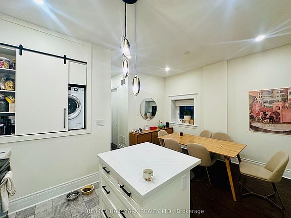 5th image of 7 Bernard Ave #2